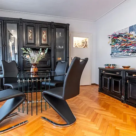 Lejlighed Spacious 3-br Retreat