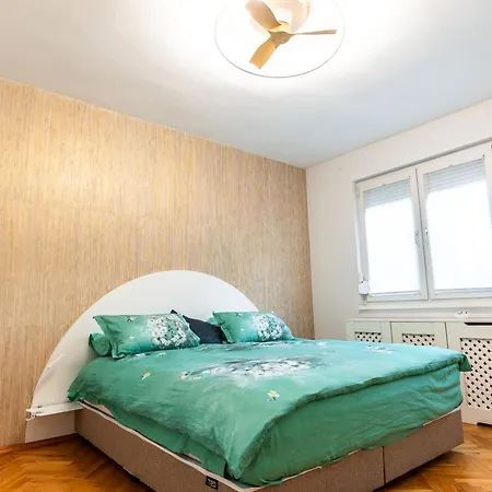 Spacious 3-br Retreat Sofia